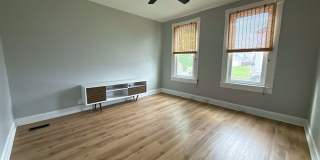 New Rehabbed 3BR Home Near German Village with Spacious Fenced In Yard Gallery 6