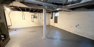 987 Boone Street Gallery 35