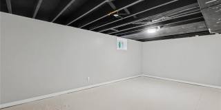 6933 Melrose Avenue Gallery 23