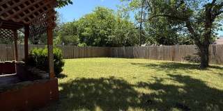 Adorable 3 bedroom, 2 bath home in Aledo Gallery 22