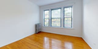 5416 S. Woodlawn Avenue Gallery 5