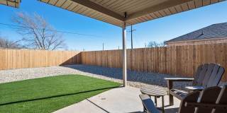 1/2 OFF ONE MONTHS RENT! Gallery 27