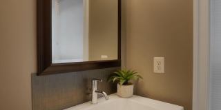 2106 10TH Street NW Gallery 23