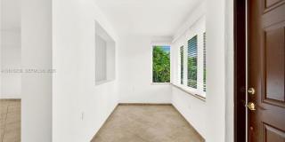 6890 SW 51st St Gallery 7