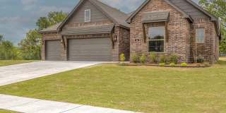 Beautiful Newer Construction 4-Bedroom Home in Sand Springs Gallery 1