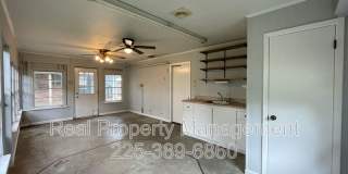 1875 Lombard Dr. Gallery 18
