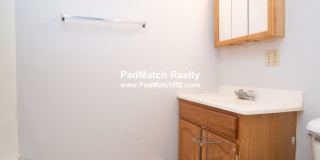 21 Linden St. Gallery 8