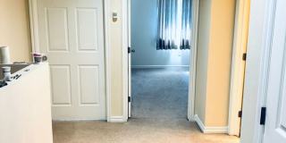 Spacious Townhome, Close to Fort Riley! Gallery 14