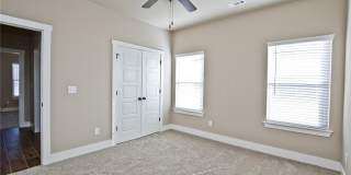 2629 N Justin Drive Gallery 20