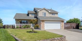 Spacious Tri-Level Home in Post Falls Near The Links Golf Course Gallery 1
