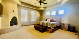 Beautiful Home in an Exclusive Gated Community Gallery 14