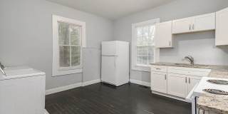 Spacious 3bd/2ba in Capitol View w/ Huge Fenced-In Backyard! Gallery 8