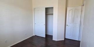 2709 W Redwood Lane Gallery 30