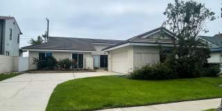 3 bedroom 2 bath home in desired neighborhood Gallery 1