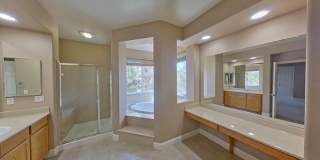 1692 Woodhaven Cir. Gallery 17