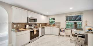 10880 NW 58th Ter Gallery 14