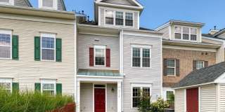 3bd 2.5bth townhome in the highly sought after Piney Orchard community in Odenton. Gallery 1