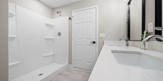 1701 Forest Knoll Dr NE Gallery 20