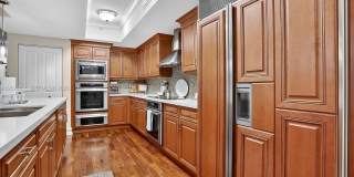 1200 Hillsboro Mile Gallery 9
