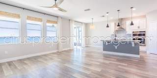 Stunning Double Waterfront 4/3 Home with Dock and Electric Boat Lift Gallery 19