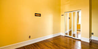 2400 BAYNARD Boulevard Gallery 11