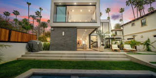 200 N DOHENY Dr Gallery 13