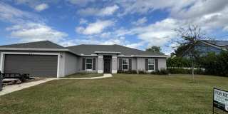 2501 SE Mariposa Avenue Gallery 1