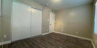 310 W Earll Drive unit: 109 Gallery 5