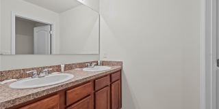 817 SHEEN Circle Gallery 23
