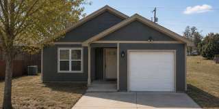 FOR LEASE - $1175/MO - 3/2/1 - CLAYTON CARTER Gallery 2