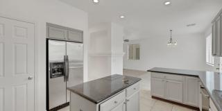 Gorgeous 3 bed plus a loft Gallery 7