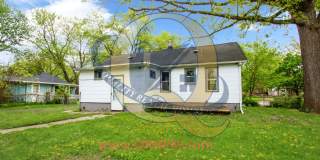 Available Now! 2 beds with Garage! Gallery 12