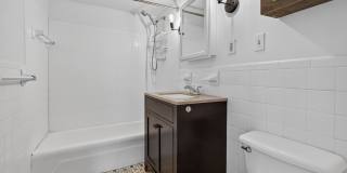 16 Yarmouth St., 1 Gallery 7