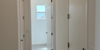 2921 E MISSION Lane Gallery 9