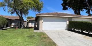 Beautiful single story 2 bed 2 bath townhome! Gallery 1