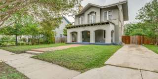 CHARMING 4-BEDROOM HISTORIC HOME IN TOBIN HILL Gallery 3