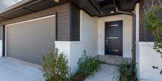 Stylish, Modern, Nearly New | 4-Bed | 2-Bath | Deer Creek Schools Gallery 7