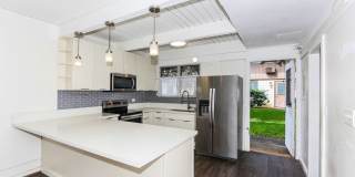 Tropic Gardens - renovated, split level 2, bedroom, 2 bath with 2 parking stalls Gallery 20