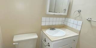2759 College Blvd- 1/2 OFF 1ST MONTH! Extra Parking, Sun Room, Garage, Fireplace Gallery 14