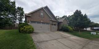 Beautiful 4BR/3BA Home in Great Community Gallery 1