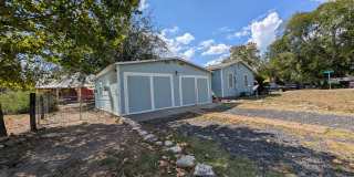 2/1 House With a Detached Garage / Garage Has Pool Table & Bathroom / Large Corner Lot / NBISD Gallery 50