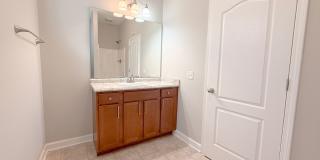 Spacious 4-Bedroom Home with Large Yard and Dual Garages in Cookeville Gallery 37