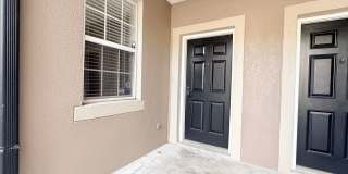 Spacious Townhome! Gallery 5