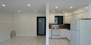 17150 NE 23rd Ave Gallery 1