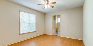 2-BEDROOM HOME IN WILSHIRE VILLAGE Gallery 15