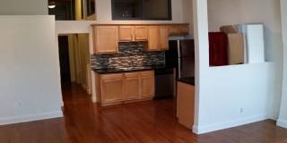 2405 Sarah Street Gallery 1