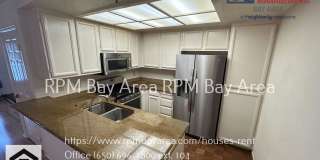 Bright and Airy 2BD 2.5 BTH Townhouse in Daly City Bright and Airy 2BD 2.5 BTH Townhouse in Daly City Gallery 5