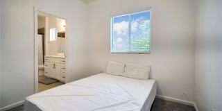 378 NE 47th Place Gallery 21