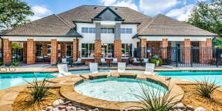 Vista 121 Apartment Homes Gallery 10
