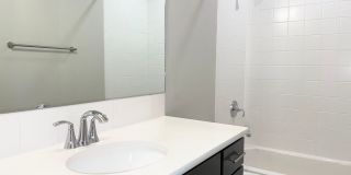 Townhome w/ All the Bells and Whistles! Gallery 14